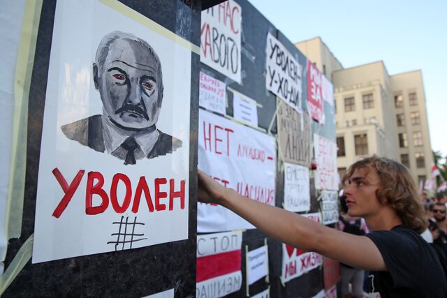 Астанавитес!!! Протесты в Беларуси — это не только митинги и цепи солидарности, но еще и едкие мемы. Почти все — про Лукашенко и его свержение