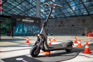 Segway-Ninebot представила в России серию своих самых мощных электросамокатов