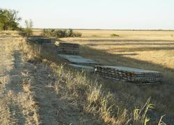 Жители заволжского поселка бьют тревогу из-за разборки оросительного канала