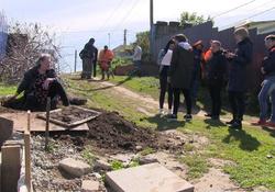 Должники пытаются избежать отключения воды скандалами