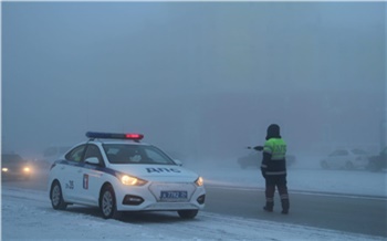 На трассе под Красноярском произошло лобовое столкновение внедорожника и «Рено»