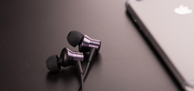 1More: Наушники вместо AirPods Pro и Sony