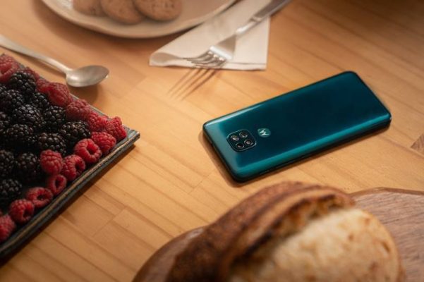 moto G9 play стартует в России