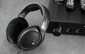 Наслаждайтесь великолепным звуком с новыми Sennheiser HD 560S