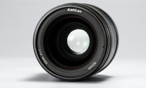 Объектив KamLan 32mm F/1.1 оценен в $300