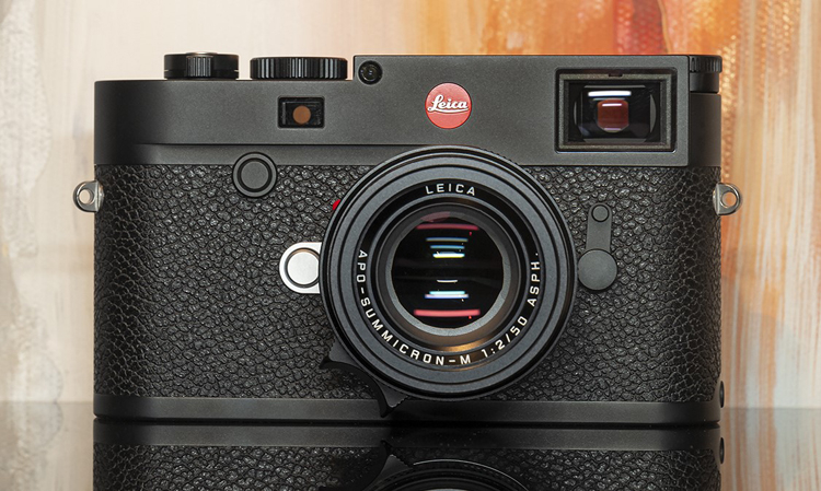 Готовящийся к выпуску фотоаппарат Leica M10-R показался на изображениях