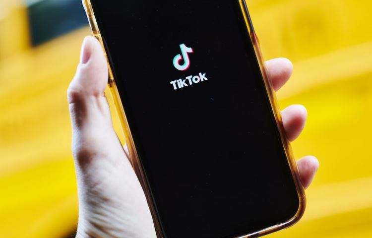 Microsoft ведёт переговоры о покупке TikTok, чтобы спасти сервис от запрета в США