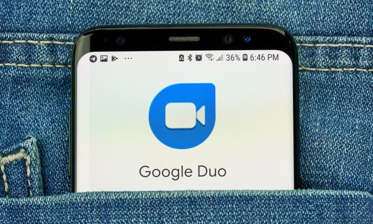 Google Duo научился переводить речь собеседника в субтитры во время голосовых и видеозвонков