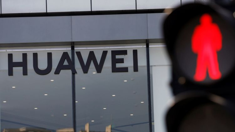 Перед смертью не надышишься: Huawei гребёт любые чипы, до которых может дотянуться