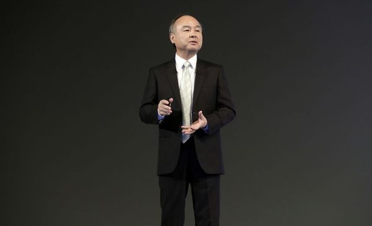 Глава SoftBank остаётся единственным сторонником превращения компании из публичной в частную