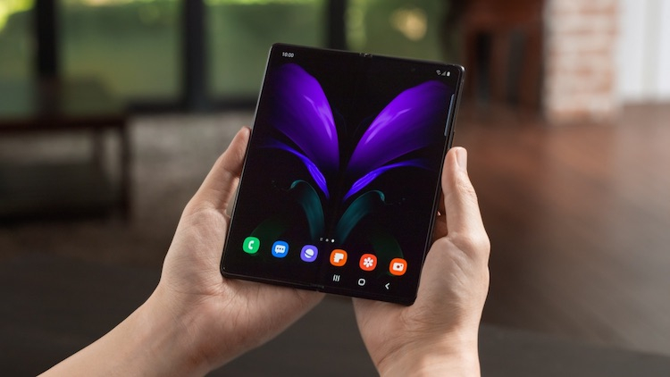 Камера Samsung Galaxy Z Fold 2 оказалась хуже, чем у прошлогоднего флагмана Xiaomi