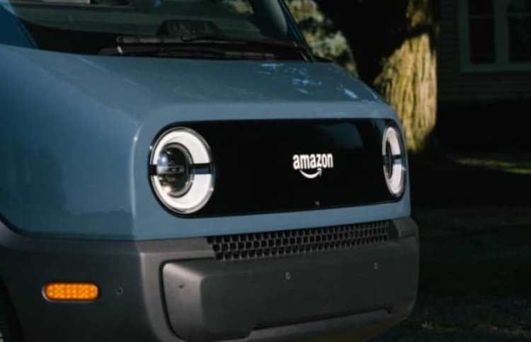 Amazon начала использовать электрические фургоны Rivian на дорогах Сан-Франциско