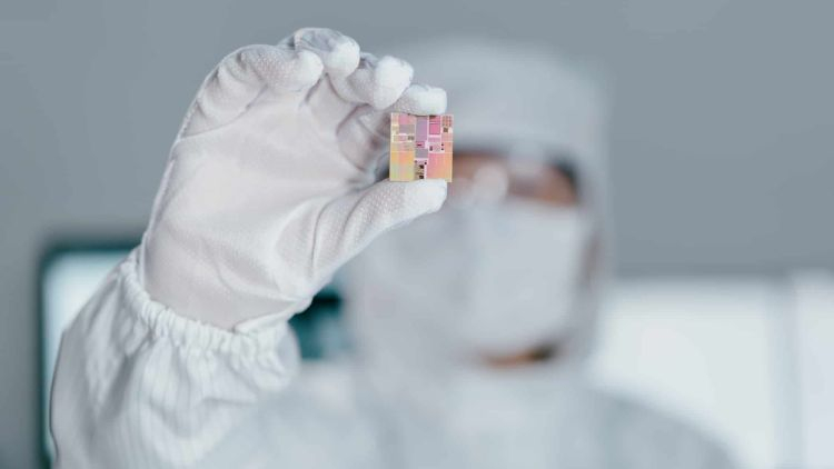 План GlobalFoundries по сокращению расходов на $200 млн в год подразумевает увольнение части сотрудников