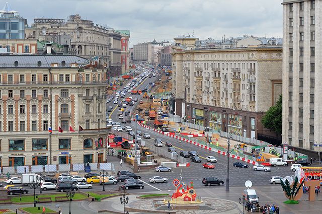 В булочной Филиппова на Тверской обнаружены призматические окна XIX века