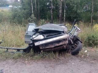 Грузовик, внезапно выскочивший на 'встречку', убил водителя под Ижевском. Видео