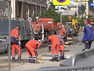 Вести-Москва. В центре Москвы меняется схема движения: на Тверской перекладывают асфальт