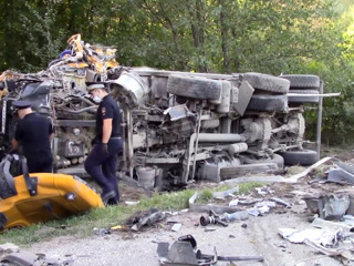 Погибший в ДТП с автобусом водитель грузовика 'был учтен дважды'