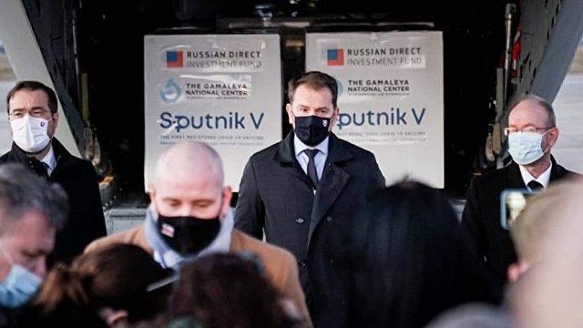 Berlingske (Дания): как «Спутник V» расколол Запад, а Путину даже делать ничего не пришлось