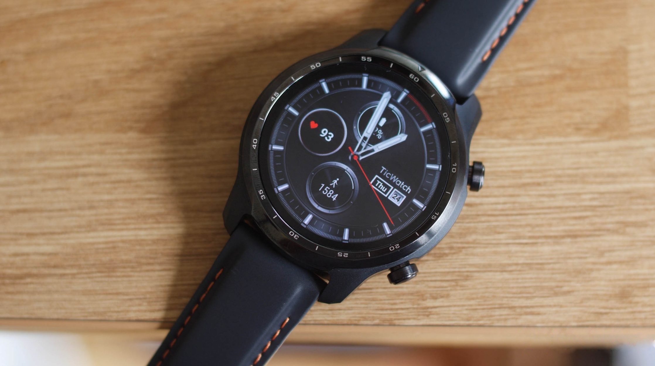 Mobvoi выпустила в Европе смарт-часы TicWatch Pro 3 с LTE и чипом Snapdragon Wear 4100 за €359