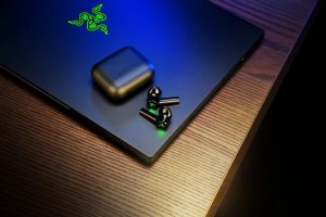 TWS-наушники Razer Hammerhead True Wireless X получили светодиодную подсветку. Заявлены минимум 24 часа работы