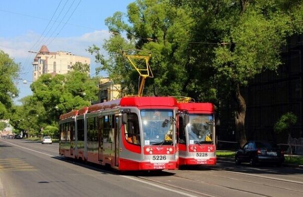 Тревожные кнопки появятся в петербургском общественном транспорте