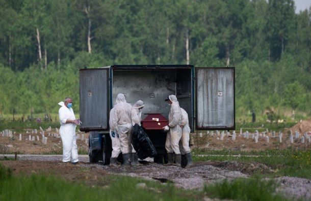 Петербург попал в список регионов с наиболее тяжелой ситуацией по COVID-19