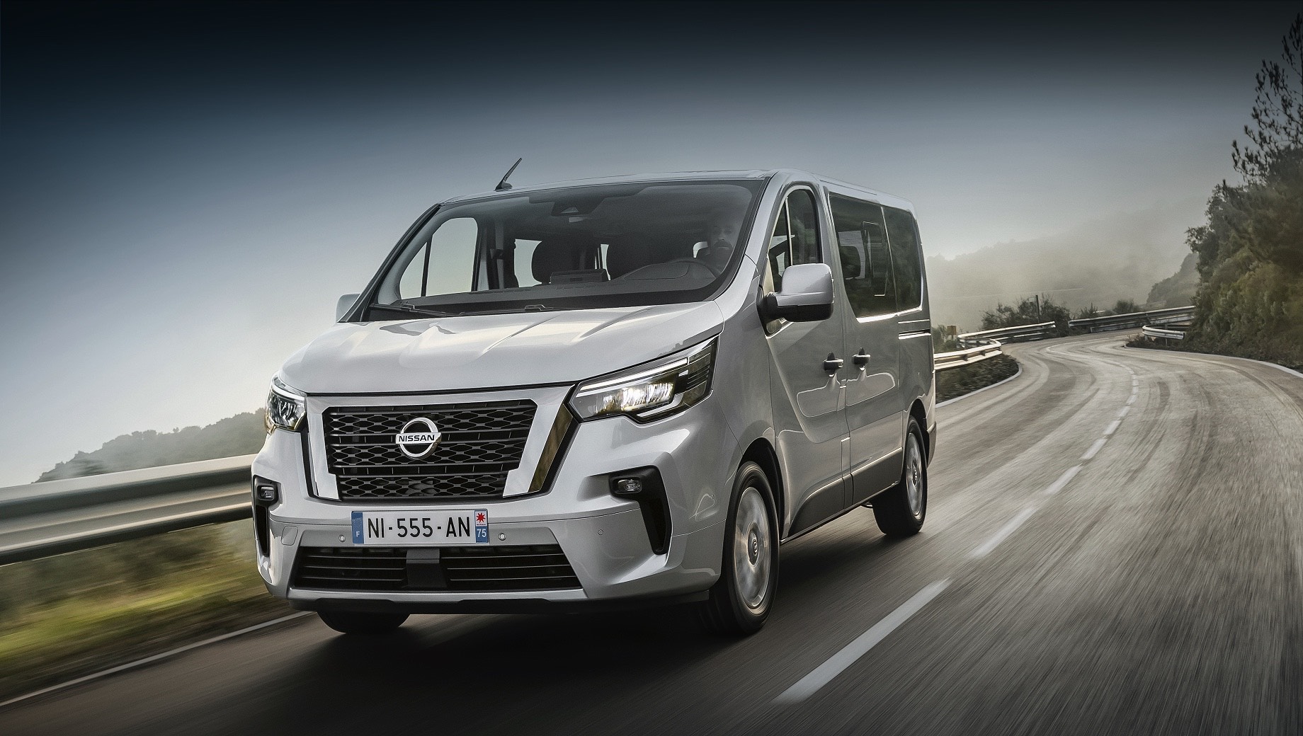 Обновлённый Nissan NV300 отличился оформлением