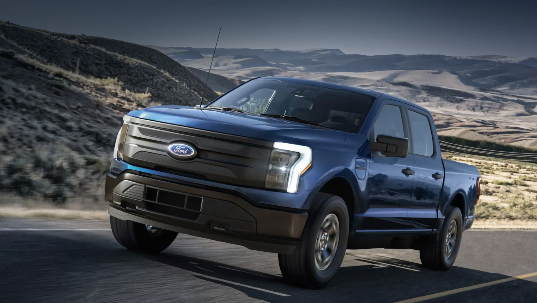 Пикап Ford F-150 Lightning Pro будет базовой рабочей лошадкой