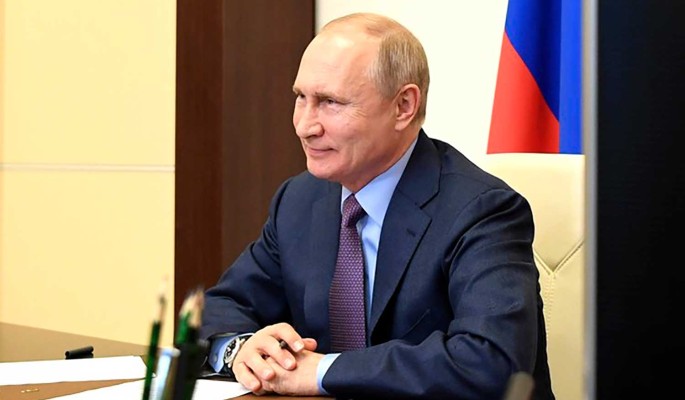 Путин распорядился утроить минимальный размер пособия по безработице