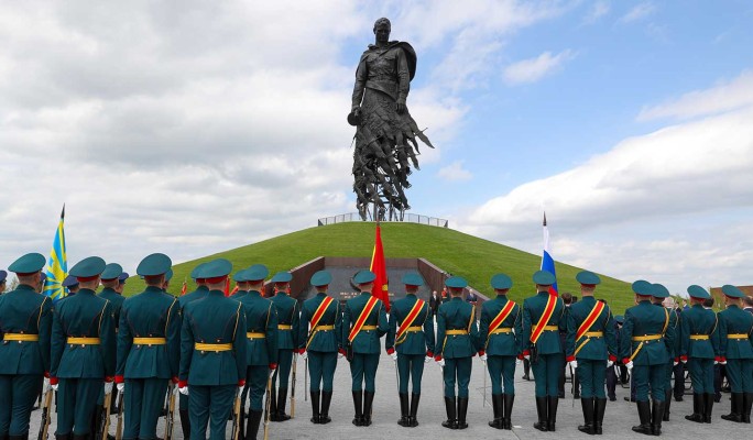 В Тверской области прошла церемония открытия Ржевского мемориала Советскому солдату