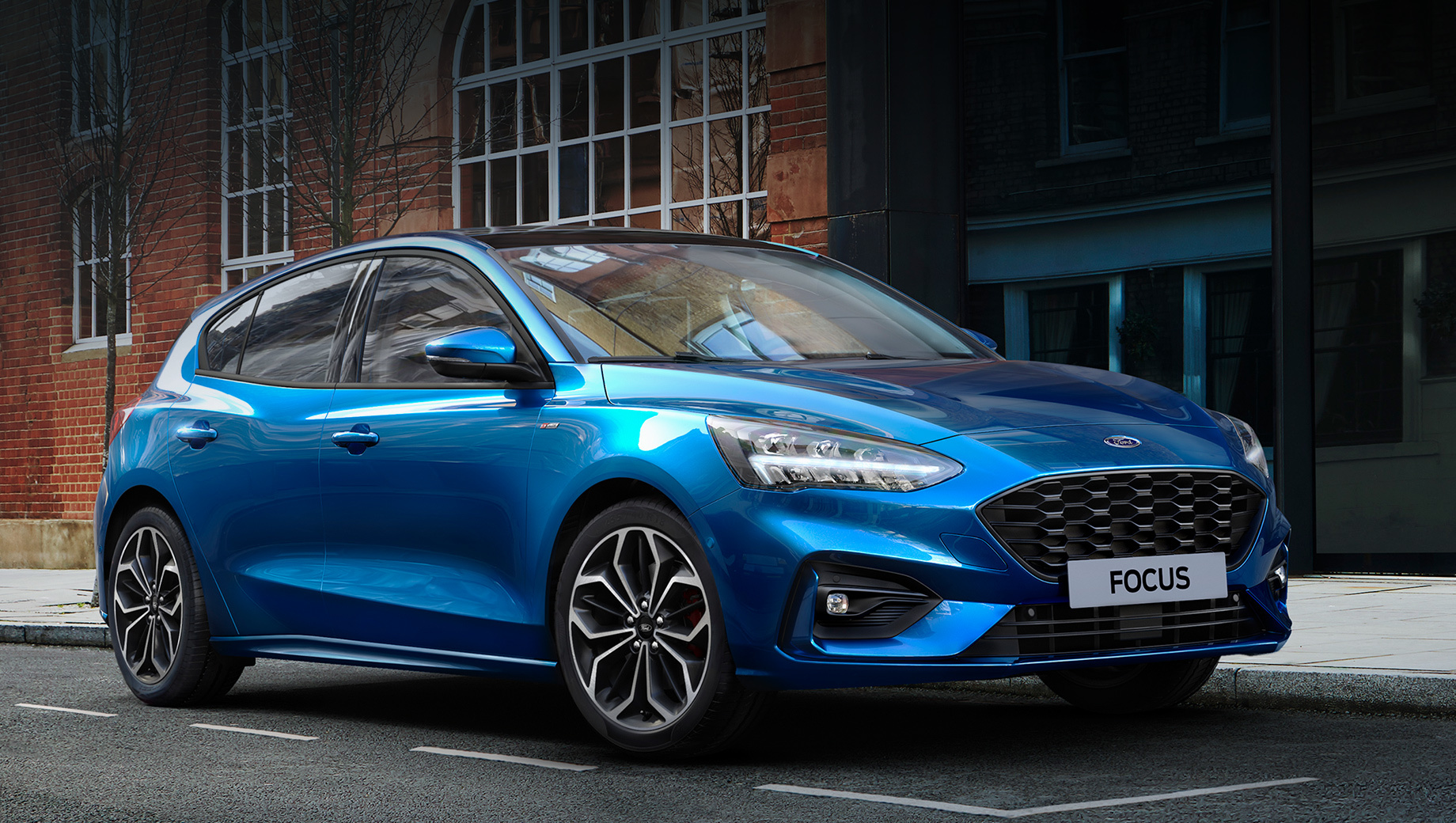 Бензоэлектрический Ford Focus вышел на рынок Европы