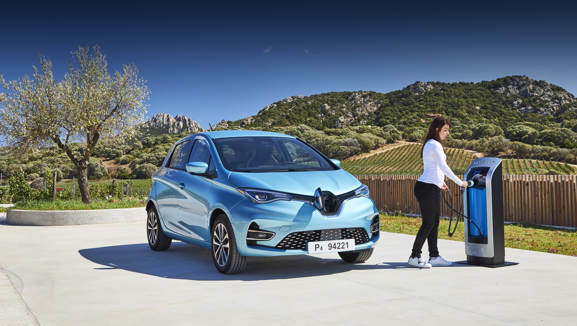 Renault испытает балансировку нагрузки при помощи электрокаров