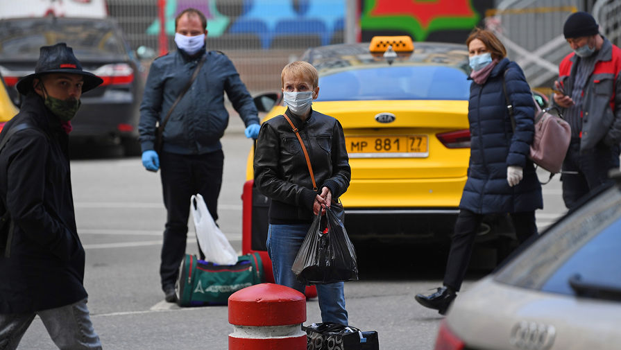 6 из 10 таксистов в Москве нарушают меры по коронавирусу