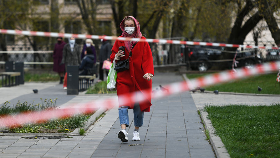 Жителям Москвы старше 65 лет рекомендовали вернуться на удаленку