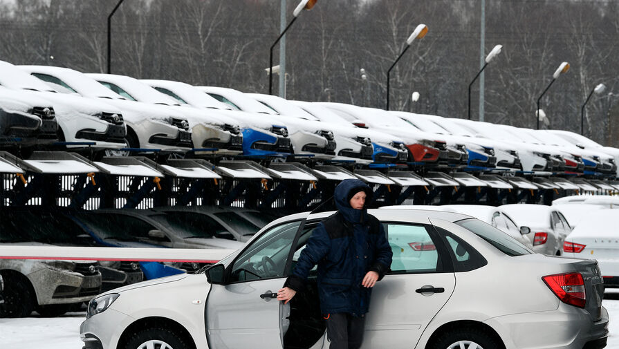 'АвтоВАЗ' может начать выпуск Lada Granta без электроусилителя руля