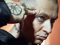 Oxxxymiron призвал поддержать пострадавших участников протестов в Белоруссии рублем