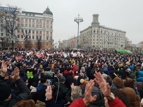 СК задержал еще одного участника акции протеста в Москве, который ударил росгвардейца