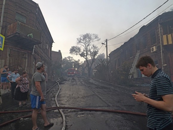 В Ростове-на-Дону мальчика из семьи погорельцев пригрозили разлучить с родителями после его письма Путину