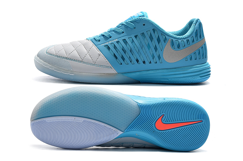 Повернення легенди: Футзалки Nike LunarGato II