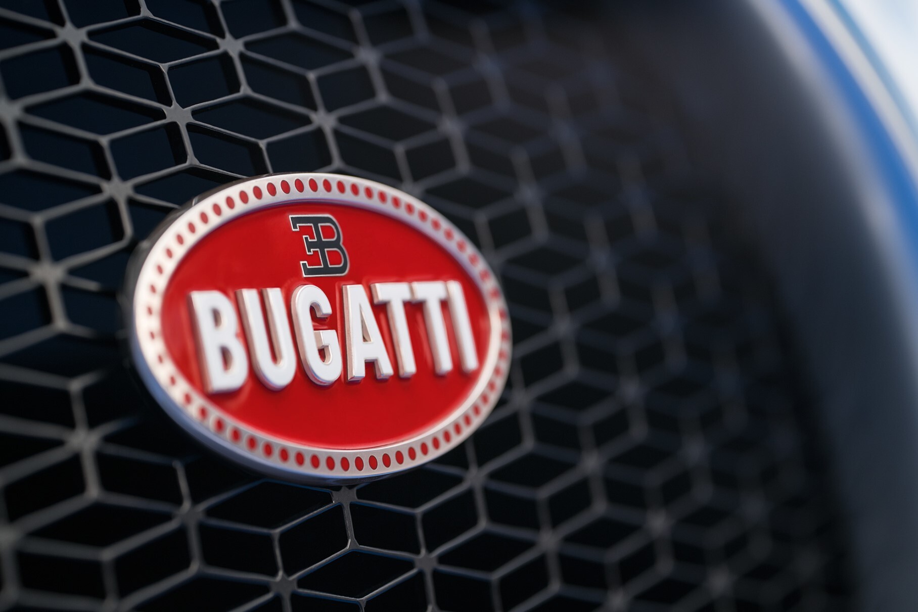 Bugatti отложит выпуск «доступной» модели из-за кризиса