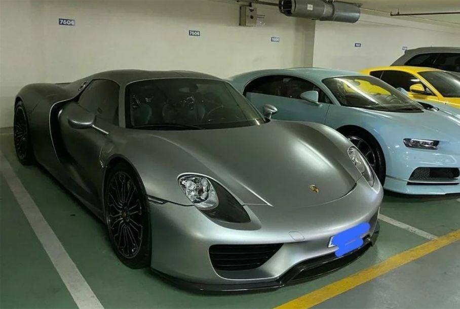 Подержанный Porsche 918 Spyder продают в России за 99 миллионов рублей