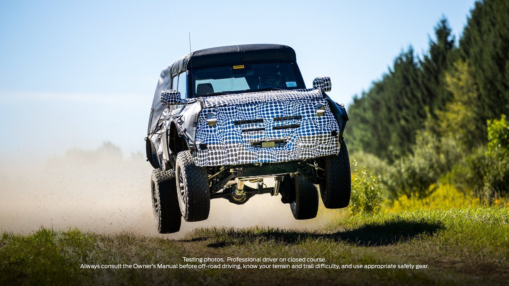 Ford показал фотографию «заряженного» Bronco