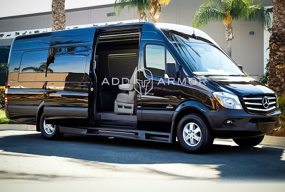 Посмотрите на «сейф на колесах» на базе Mercedes-Benz Sprinter