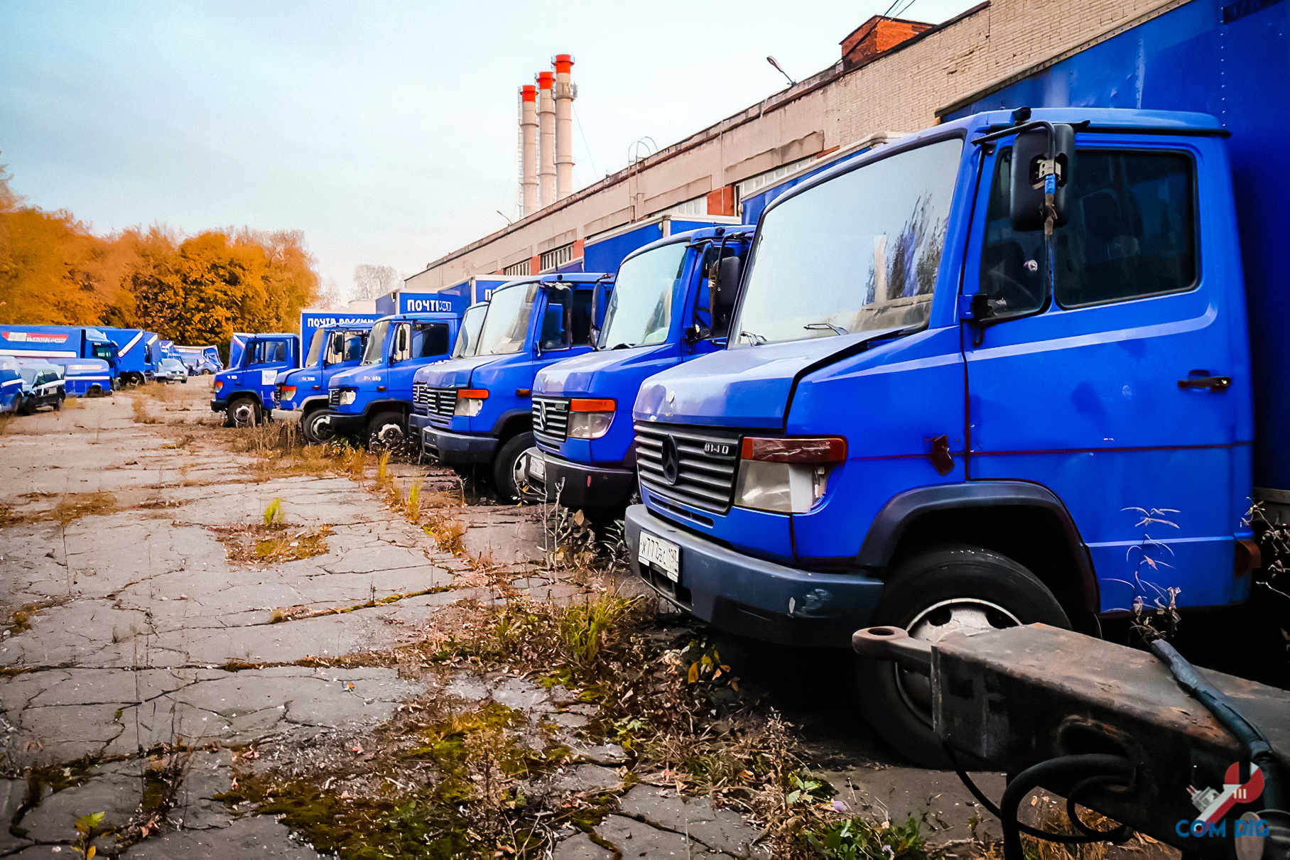 В Москве обнаружили кладбище автомобилей «Почты России»