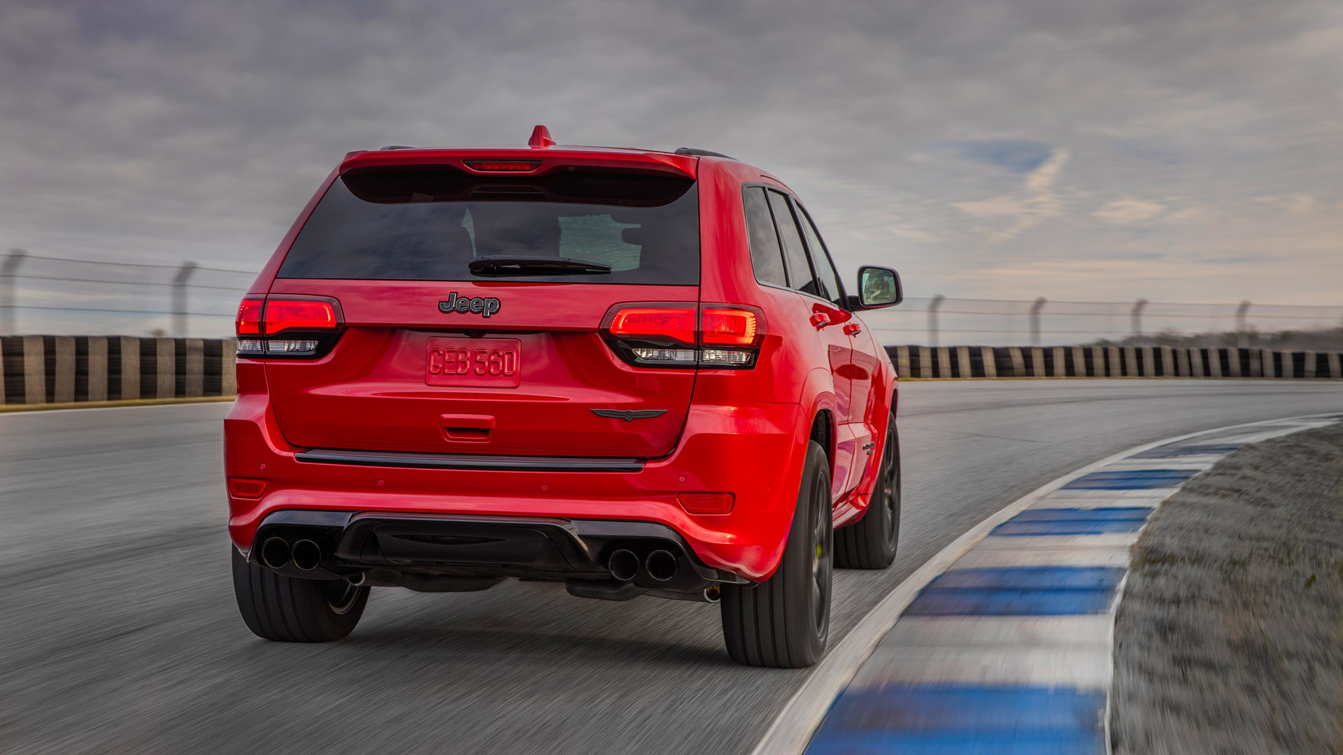 У нового Jeep Grand Cherokee не будет версии Trackhawk