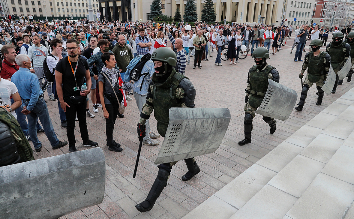 Министры стран ЕС договорились ввести санкции против Белоруссии