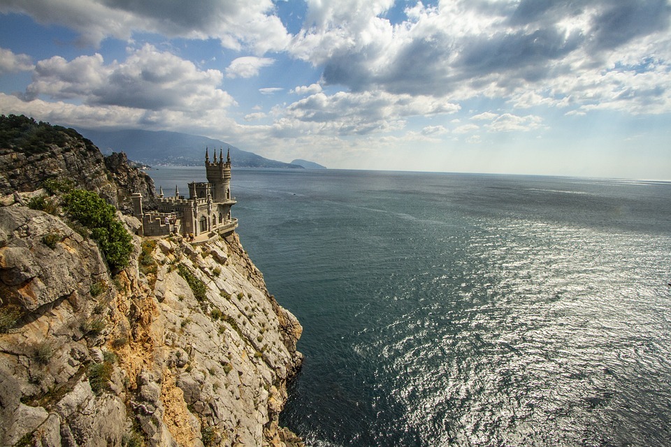 Стала известна стоимость строительства опреснителя морской воды для Ялты