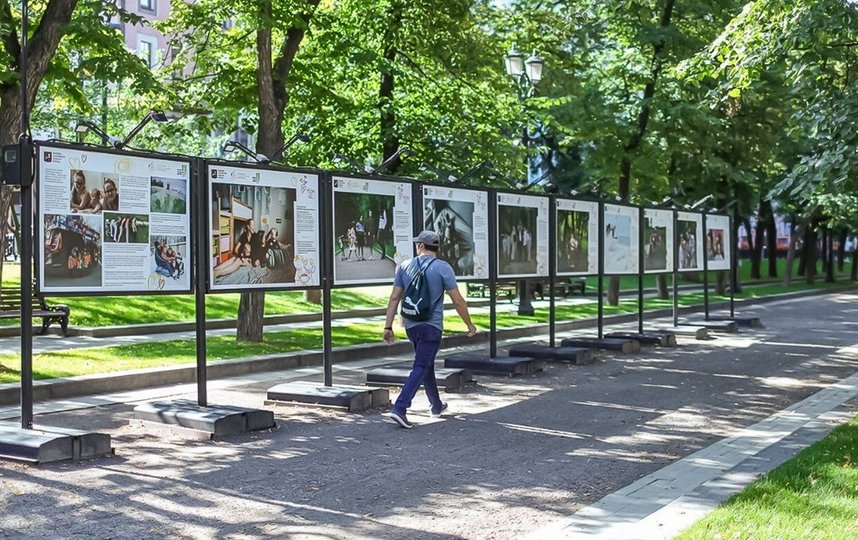 В Москве открылись фотовыставки, посвященные многодетным семьям