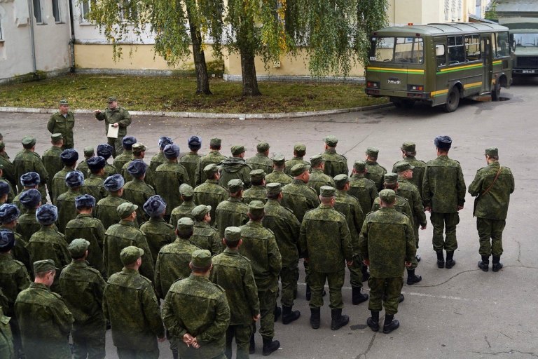 Семьи мобилизованных могут бесплатно ходить на катки в Тверской области