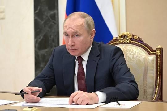 Владимир Путин поручил демобилизовать студентов из ДНР и ЛНР